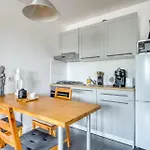 Full Location In Center *